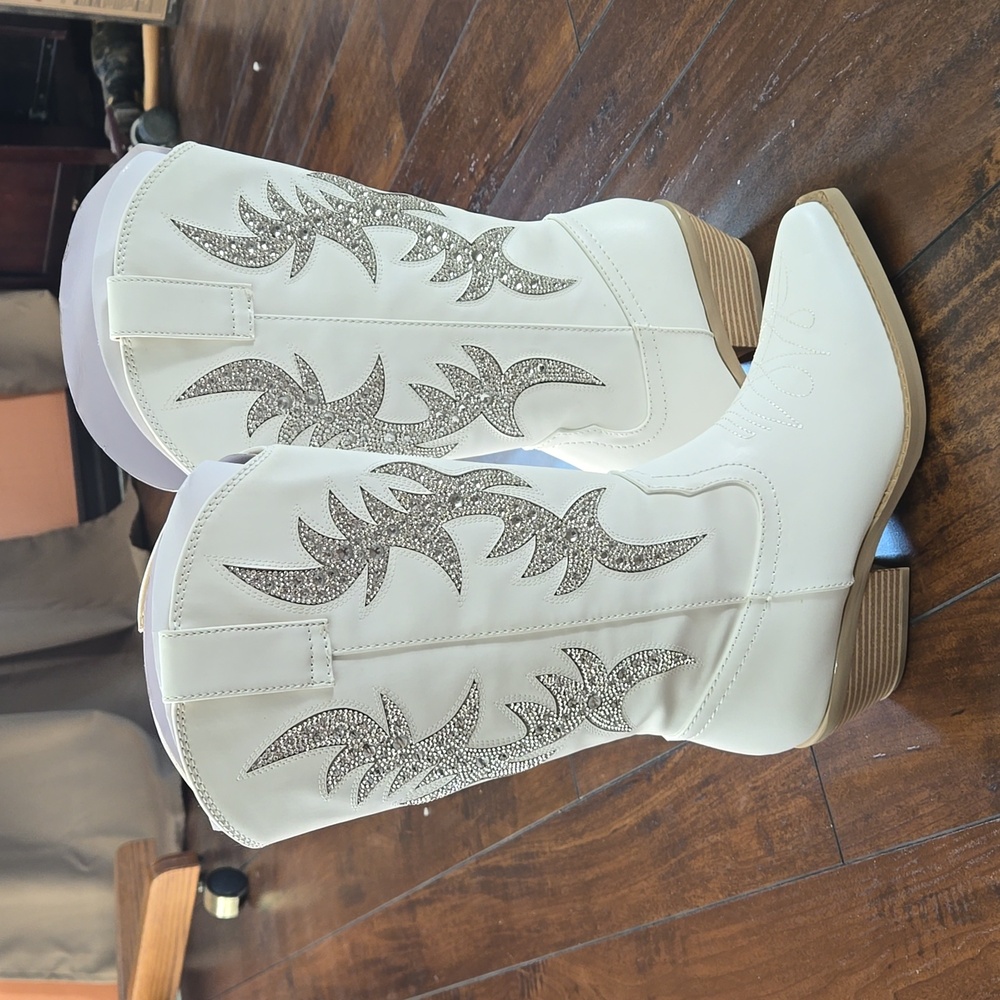 Betsy Johnson cowgirl boots